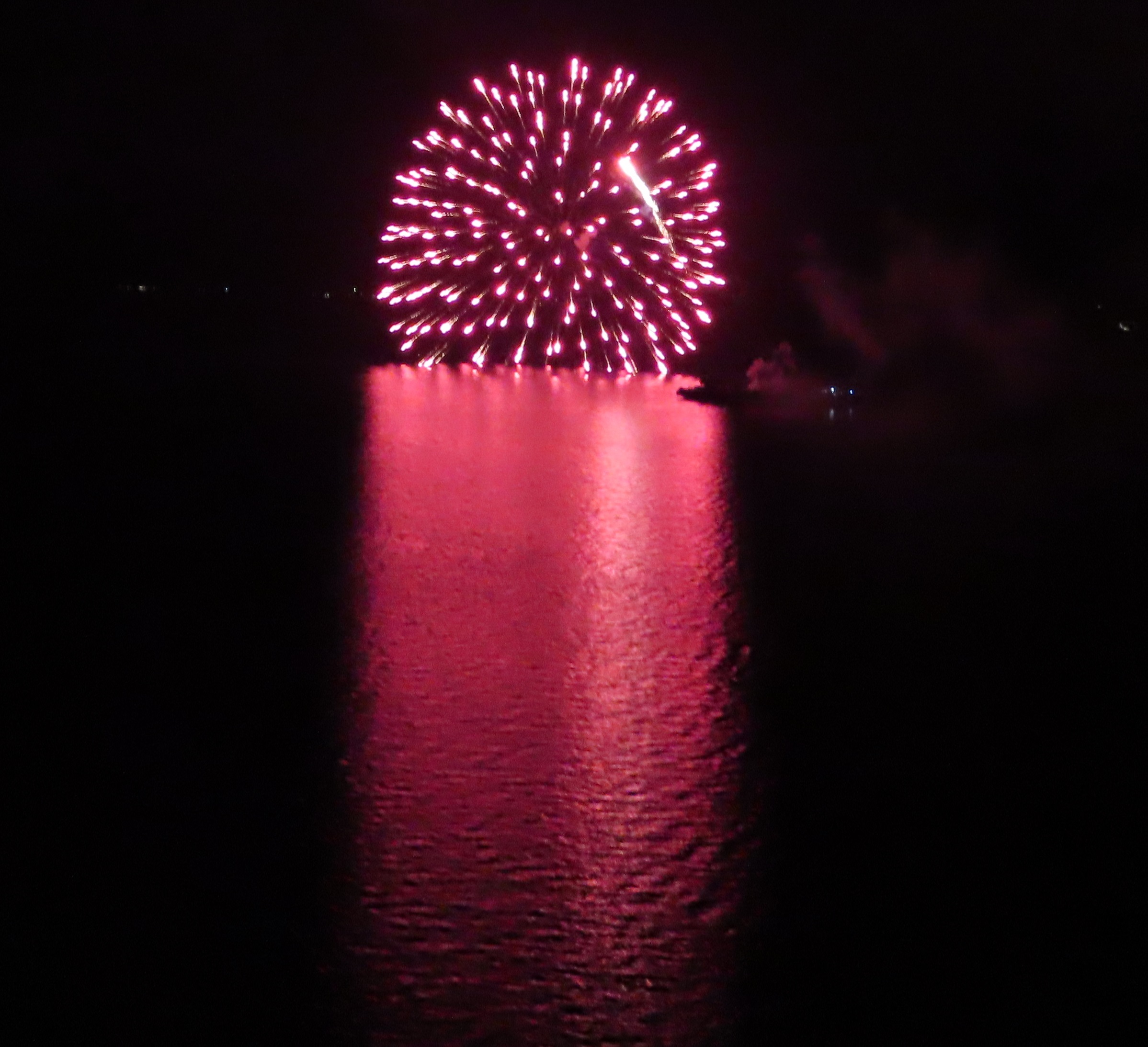 和倉温泉春花火